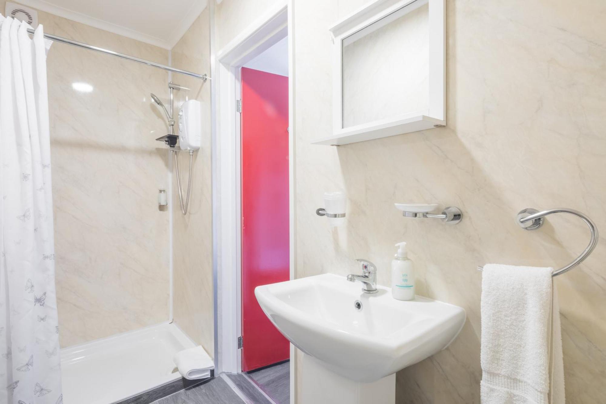 Rasa Sayang House - Self-Check-In Guesthouse オックスフォード エクステリア 写真